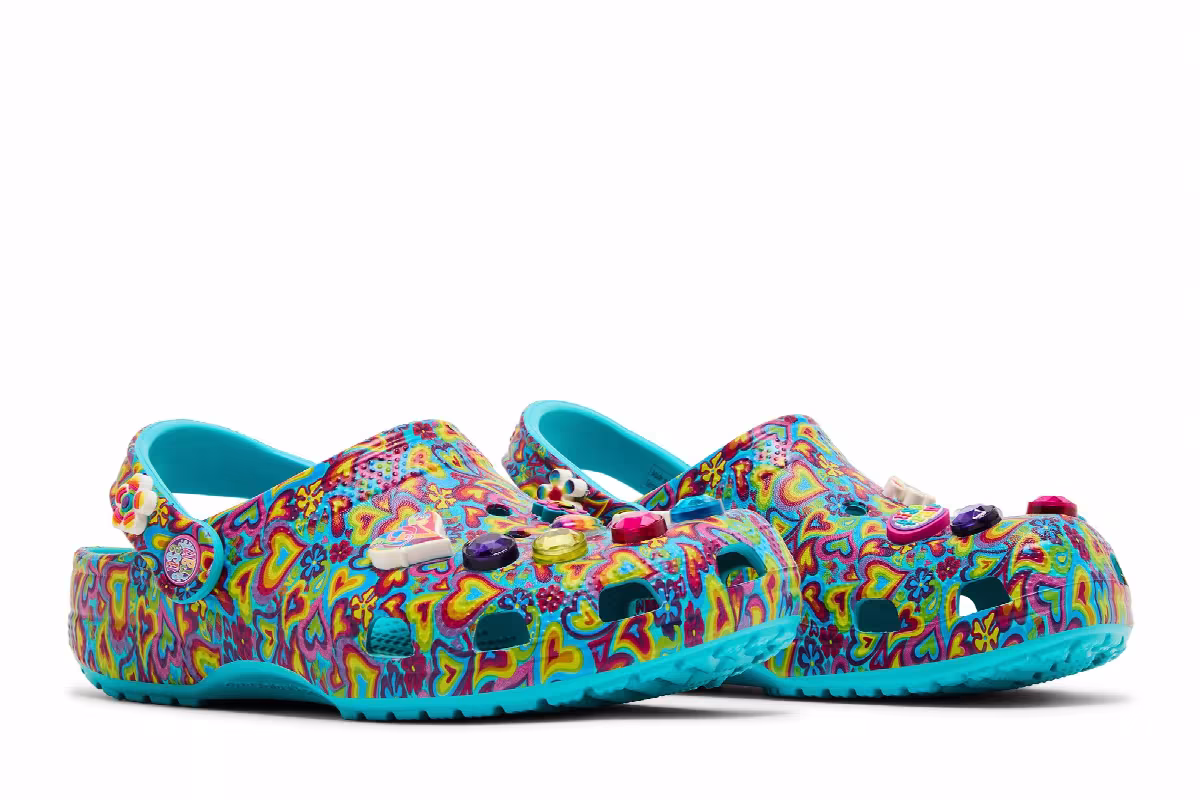 Lisa Frank x Crocs Classic Clog Kids Digital Aqua Multi Hearts, view 9