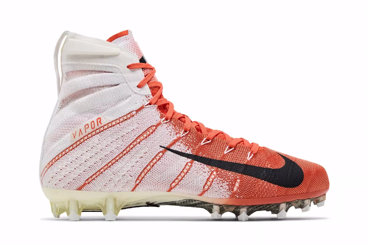 Nike Vapor Untouchable 3 Elite Flyknit White Crimson, view 2