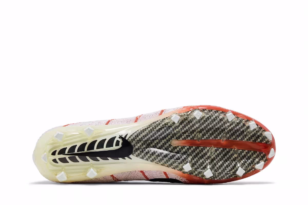 Nike Vapor Untouchable 3 Elite Flyknit White Crimson, view 5