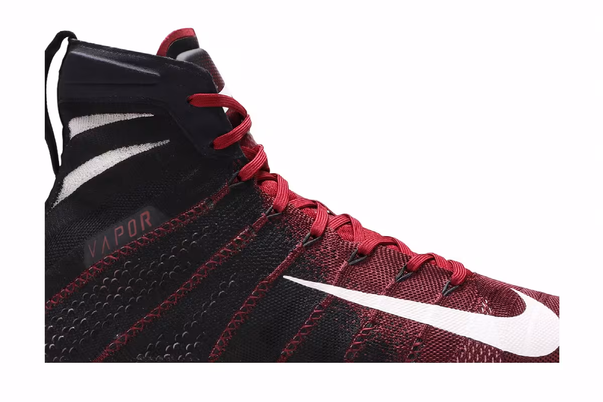 Nike Vapor Untouchable 3 Elite Flyknit Black Team Red, view 3