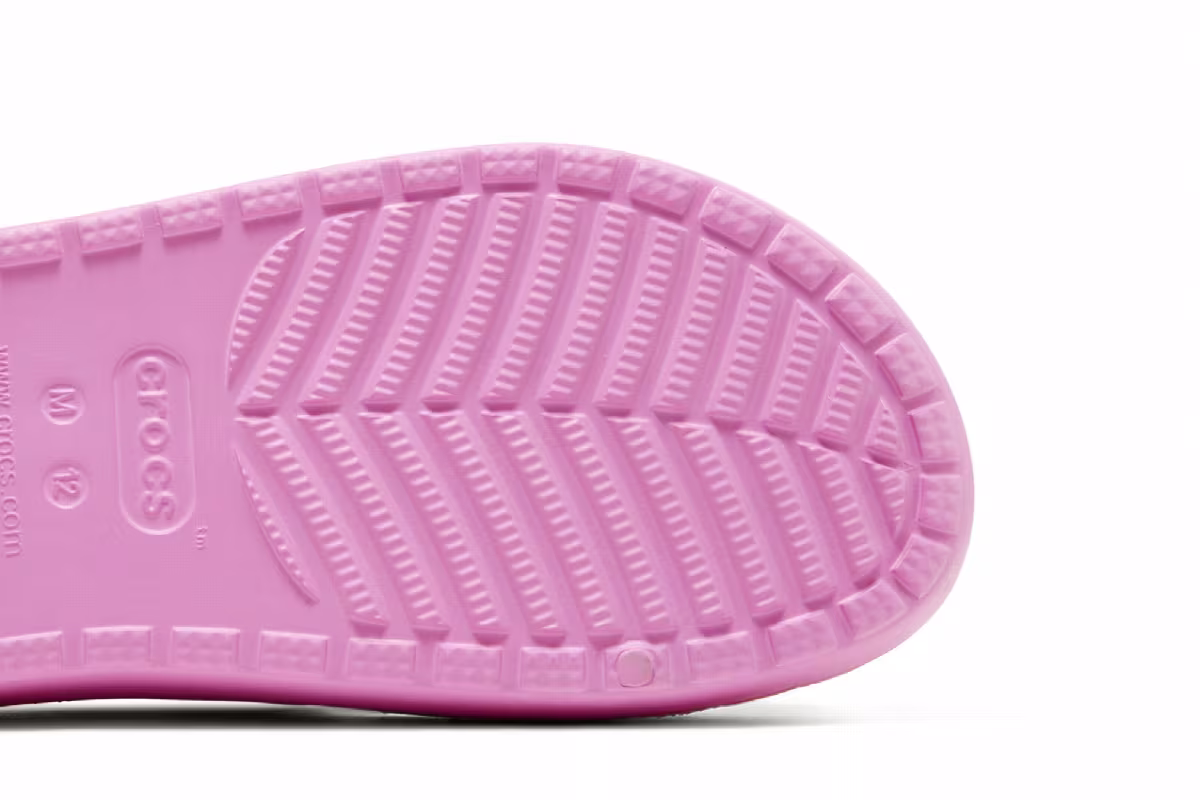Saweetie x Crocs Classic Cozzzy Sandal Taffy Pink, view 6