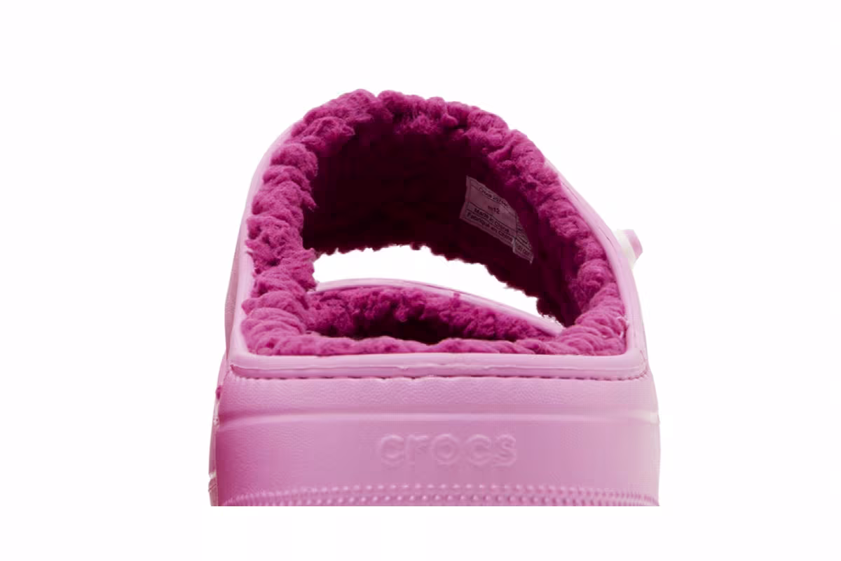 Saweetie x Crocs Classic Cozzzy Sandal Taffy Pink, view 8
