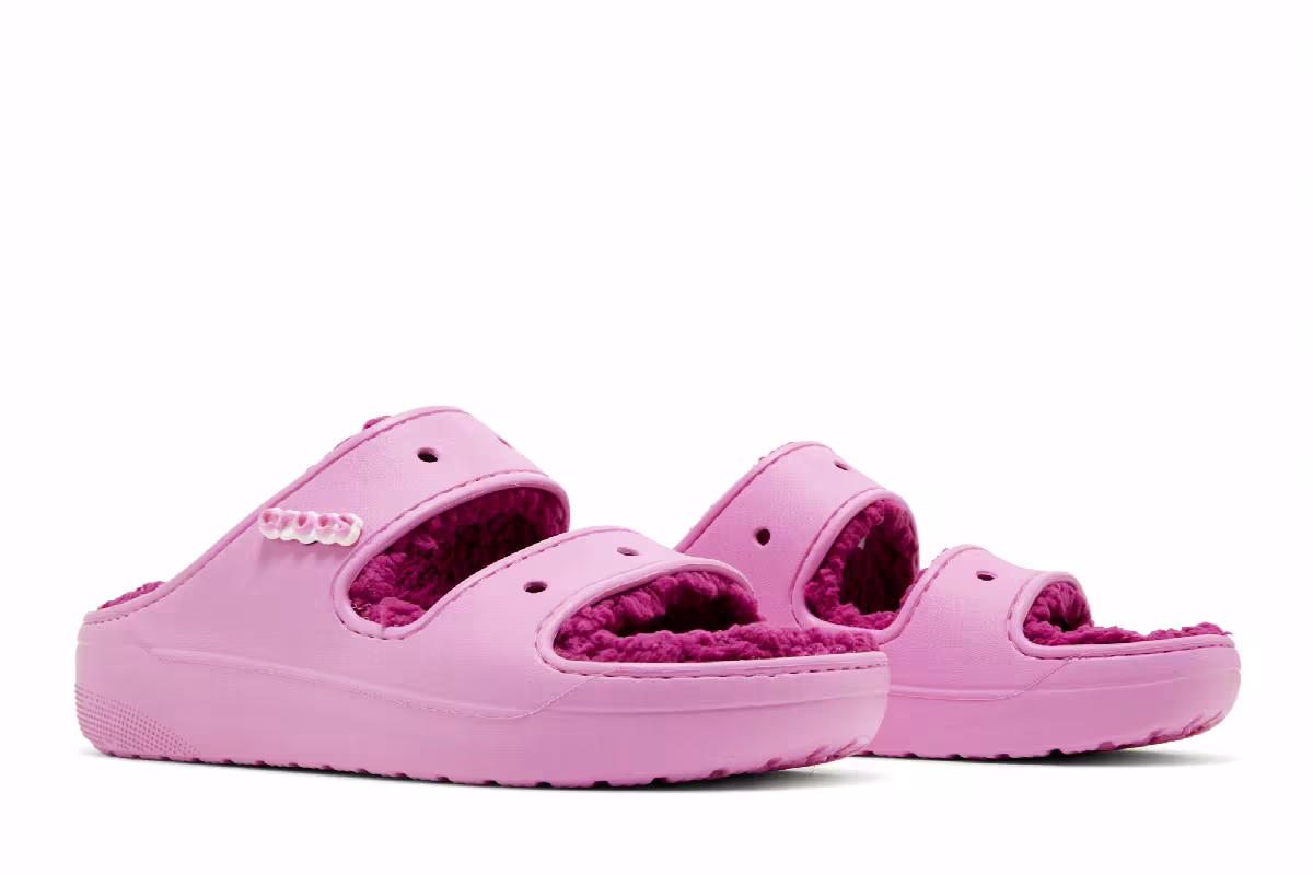 Saweetie x Crocs Classic Cozzzy Sandal Taffy Pink, view 9