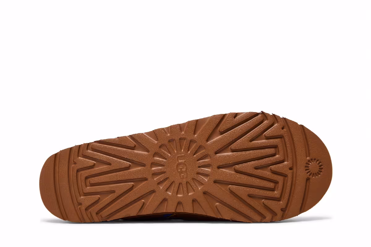 Palace x UGG Tasman Slipper Chestnut, view 5