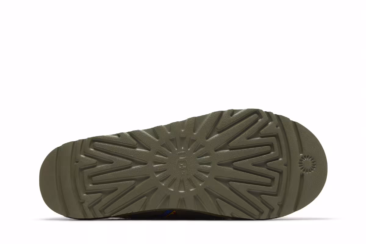 Palace x UGG Tasman Slipper Burnt Olive, view 5