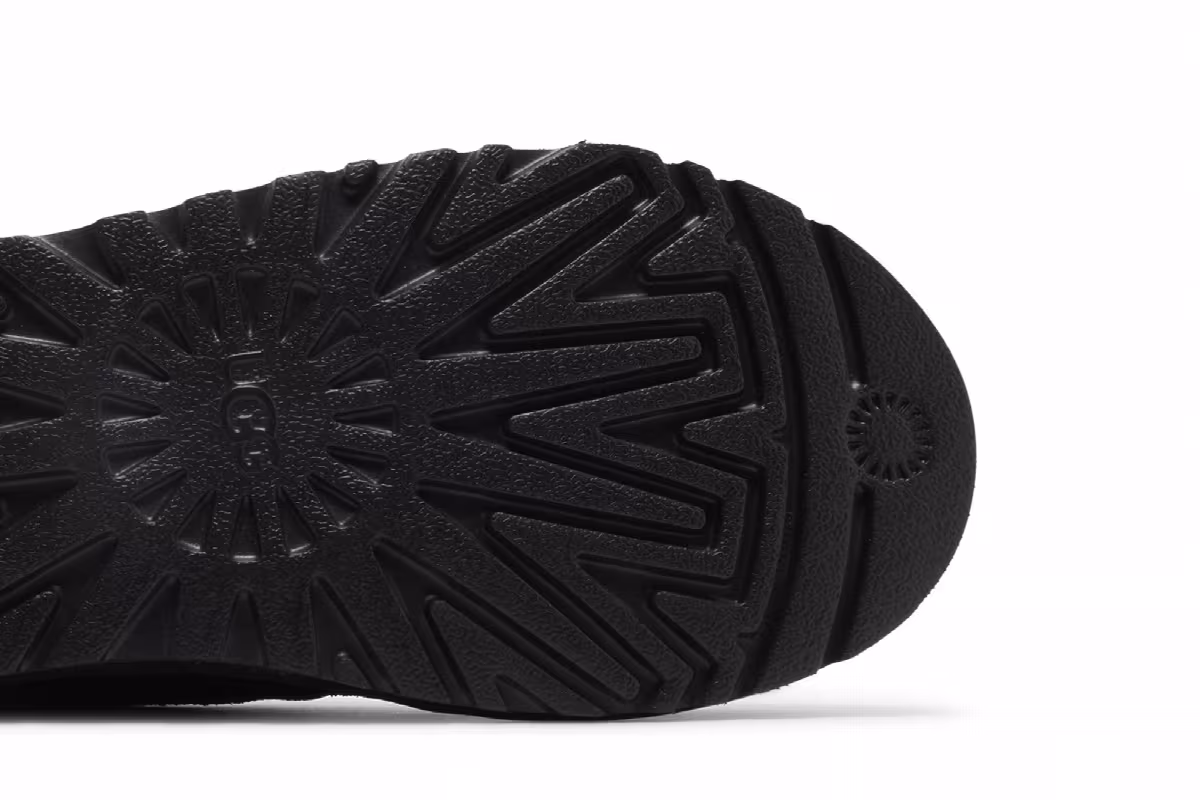 UGG Neumel Boot Black, view 6