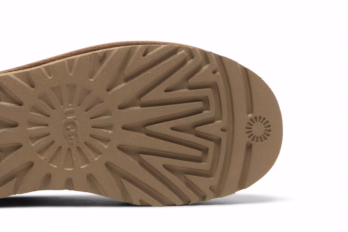 UGG Women's Classic Mini Platform Boot Chestnut, view 6