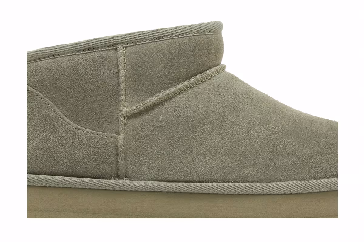 UGG Women's Classic Ultra Mini Platform Boot Shaded Clover, view 3