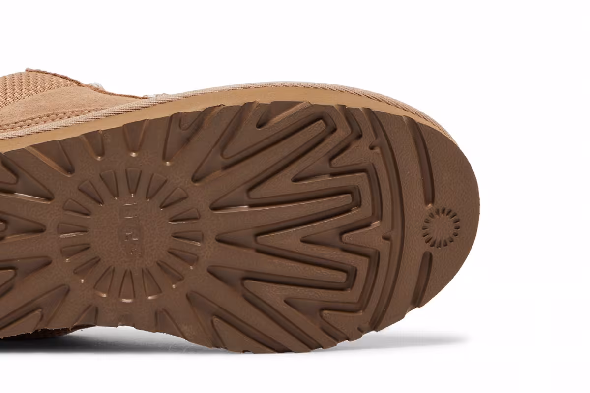 UGG Women's Lowmel Sand, view 6