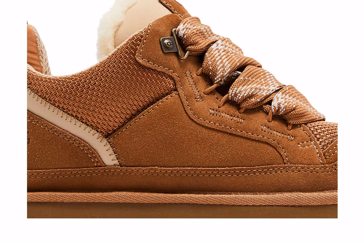 UGG Women's Lowmel Chestnut, view 3