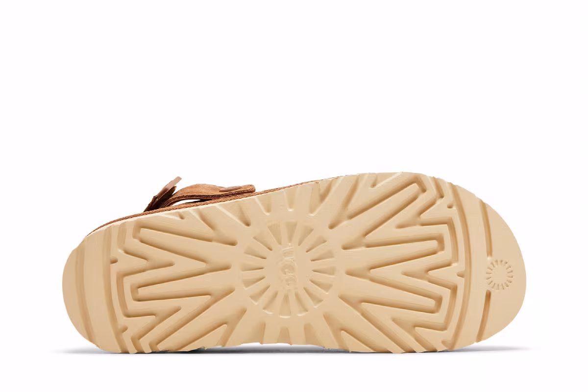 UGG Women's Goldenstar Clog Chestnut, view 5