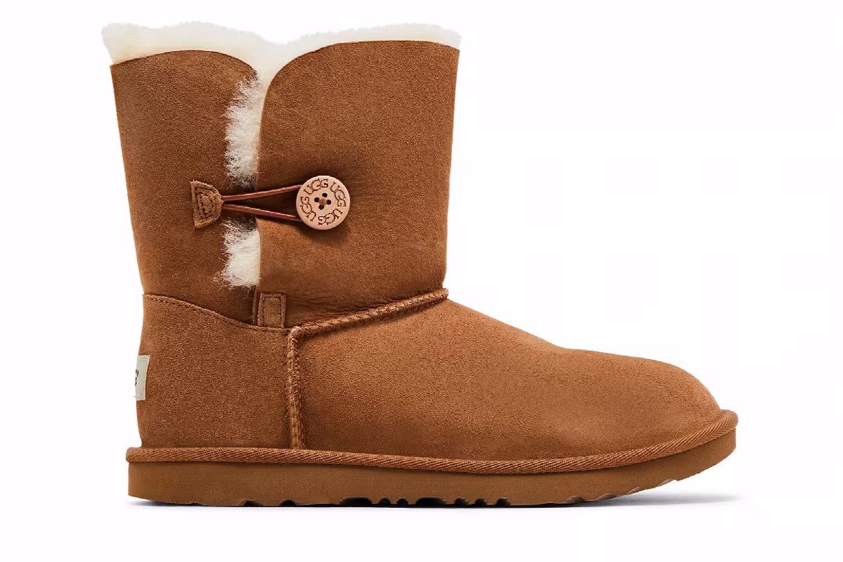 UGG Bailey Button 2 Boot Kids Chestnut, view 2