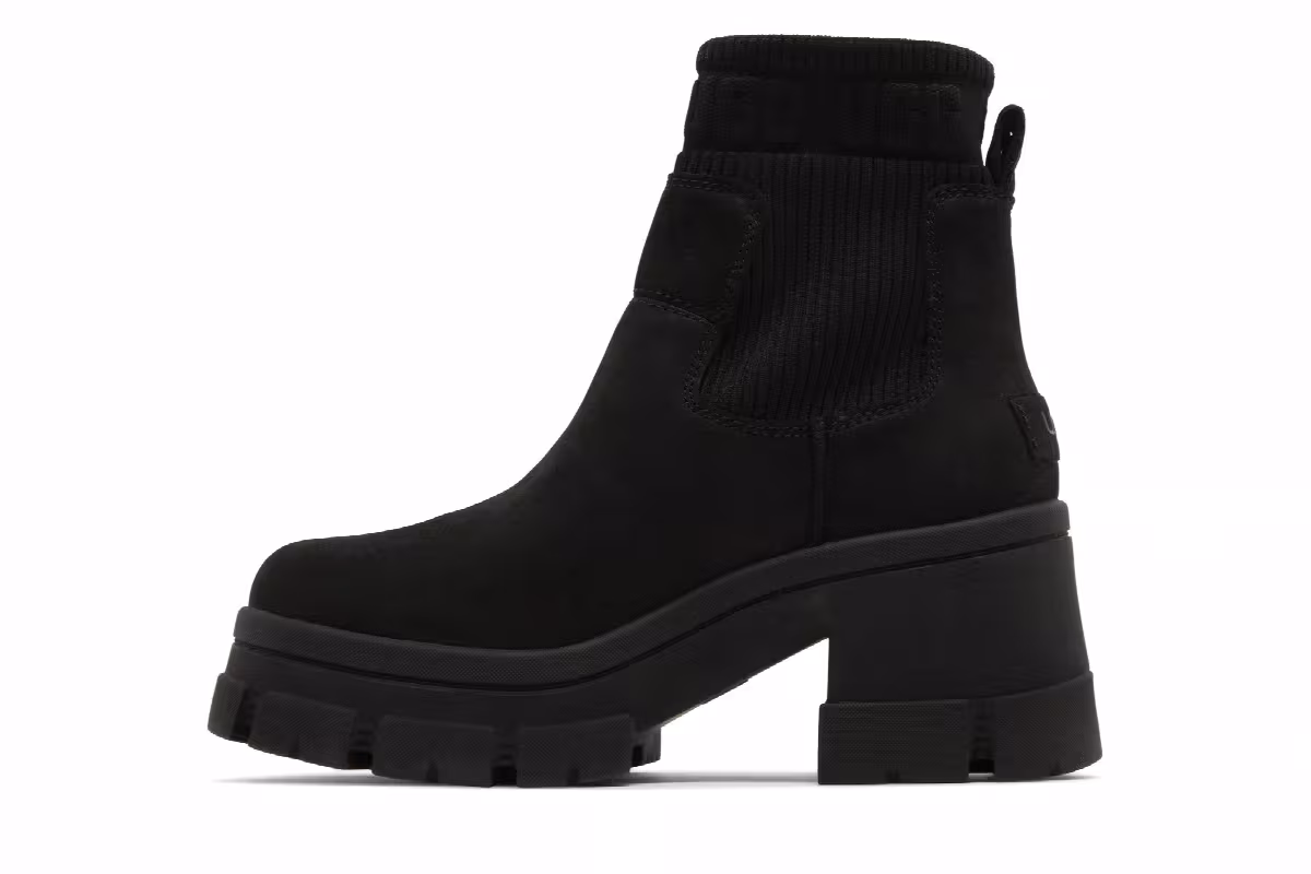 UGG Women's Brooklyn Chelsea Boot Black, view 4
