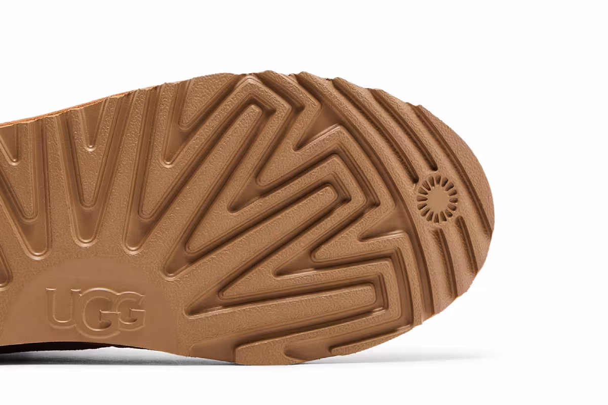 UGG Highland Hi Heritage Kids Chestnut Dive, view 6