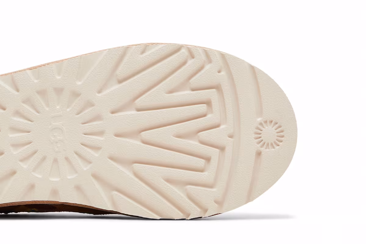 Palace x UGG Tasman Slipper Chestnut Camo, view 6