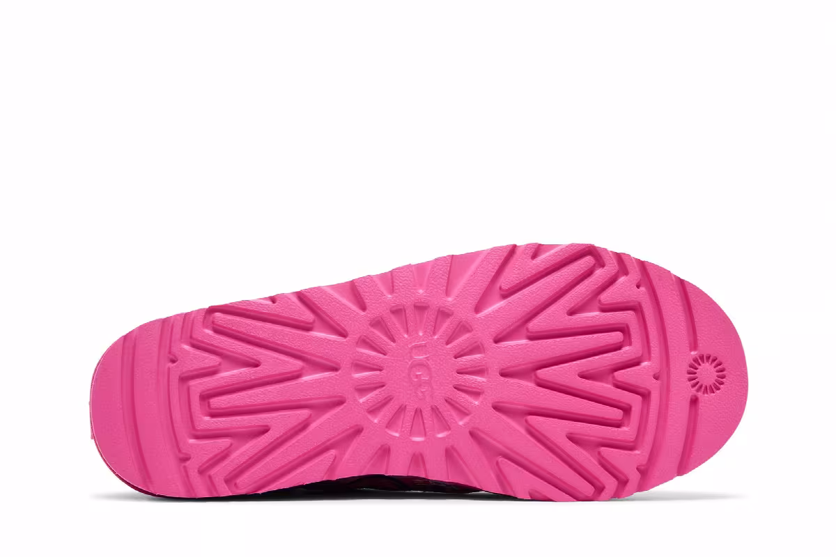 Palace x UGG Classic Ultra Mini Boot Pink Camo, view 5