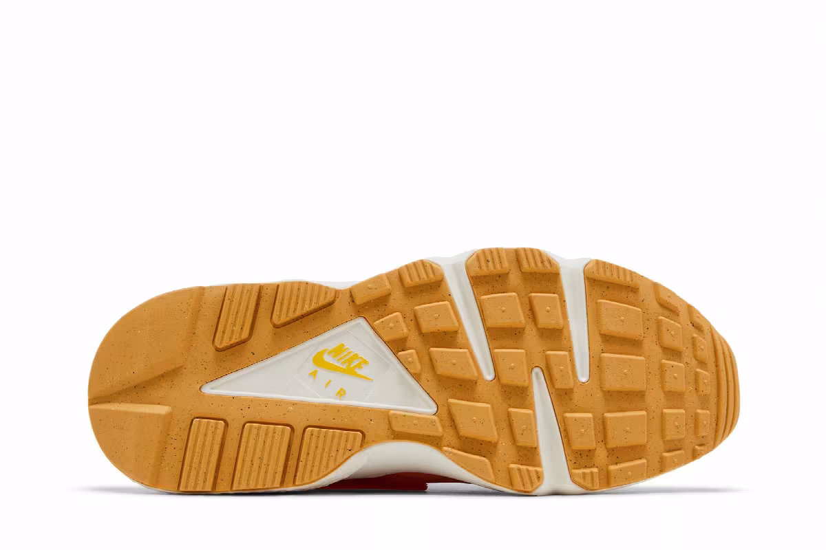 Nike Women's Air Huarache Solar Flare Soft Pink, view 5