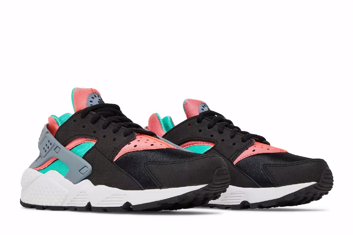 Nike Women's Air Huarache Run, view 9