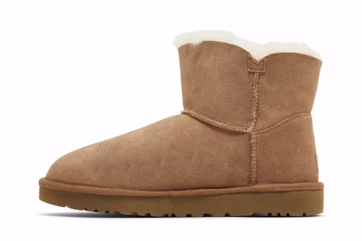 UGG Women's Mini Bailey Button 2 Boot Chestnut, view 4