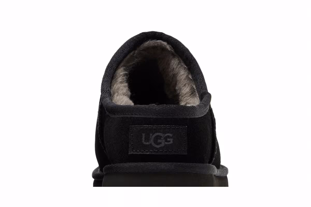 UGG Women's Classic Slipper Black, view 8