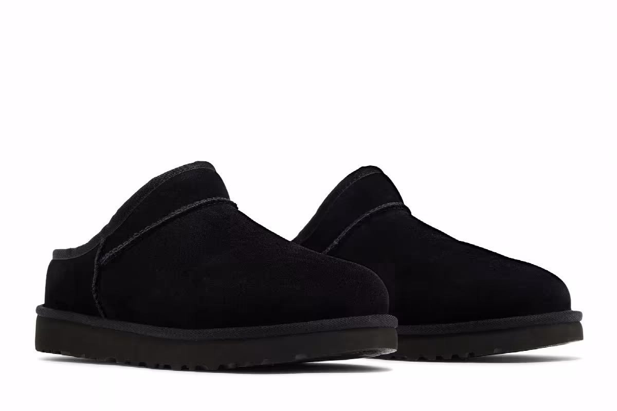 UGG Women's Classic Slipper Black, view 9