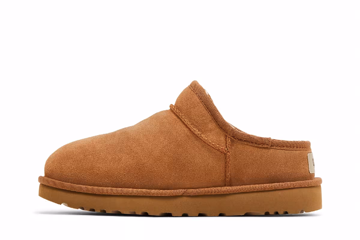 UGG Women's Classic Slipper Chestnut, view 4