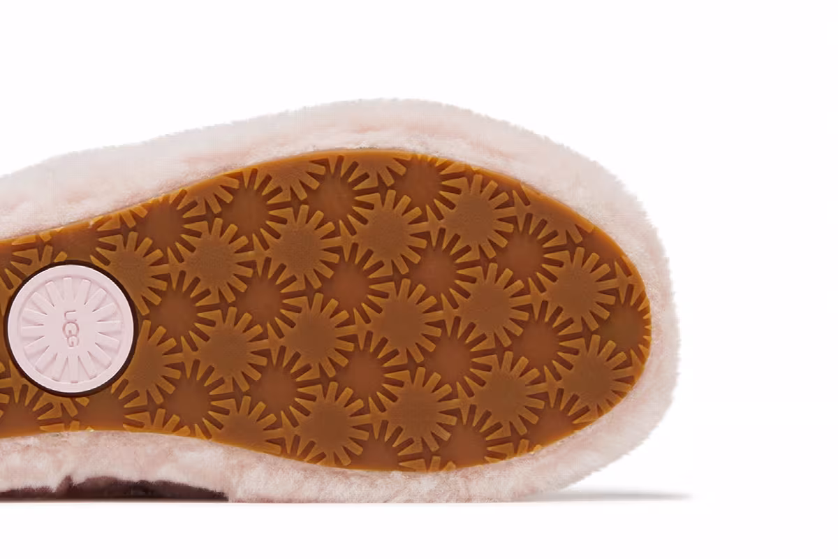 UGG Women's Fluff Yeah Slide Seashell Pink, view 6