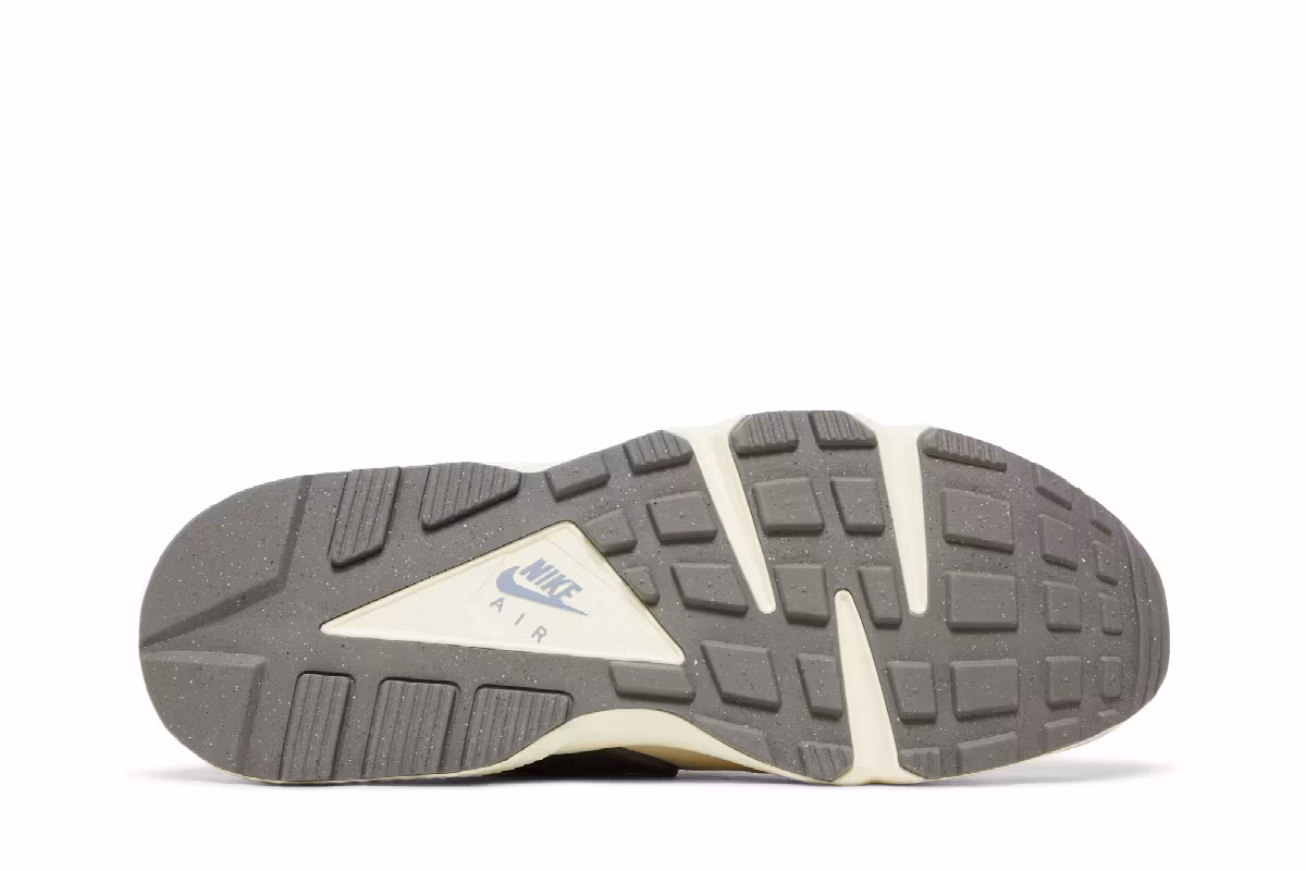 Nike Air Huarache NH Coconut Milk, view 5