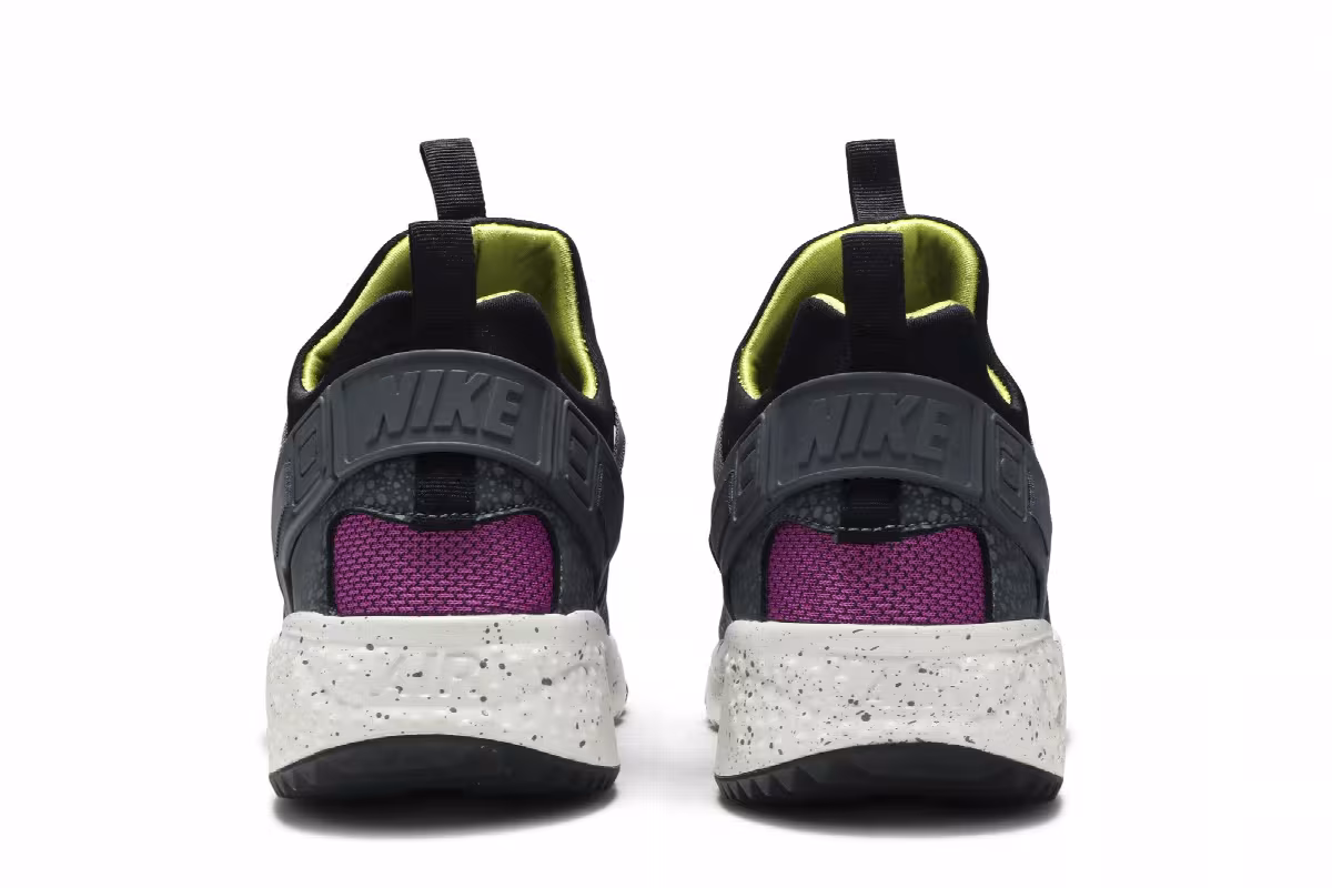 Nike Air Huarache Utility Medium Berry, view 7