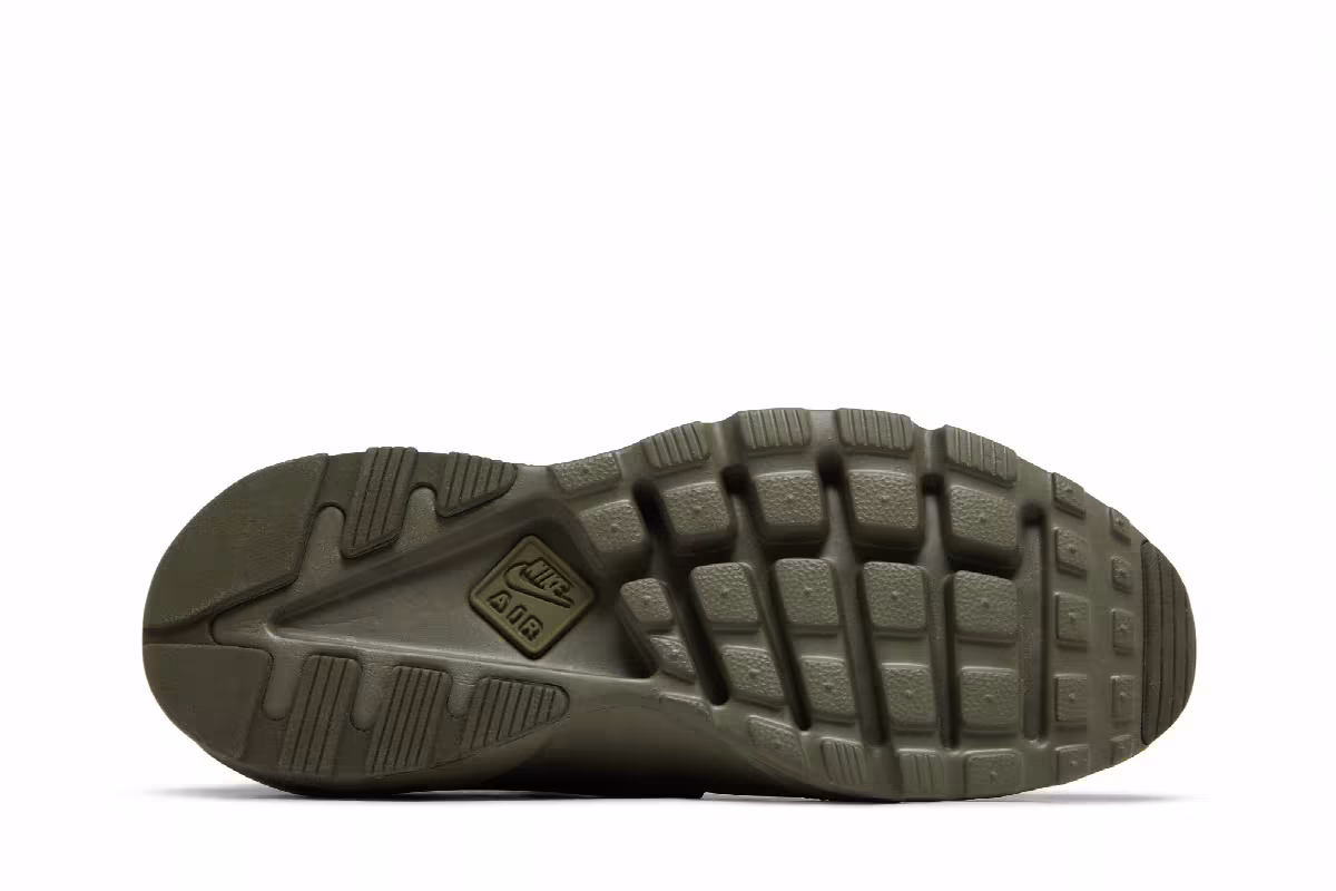 Nike Air Huarache Ultra Medium Olive, view 5