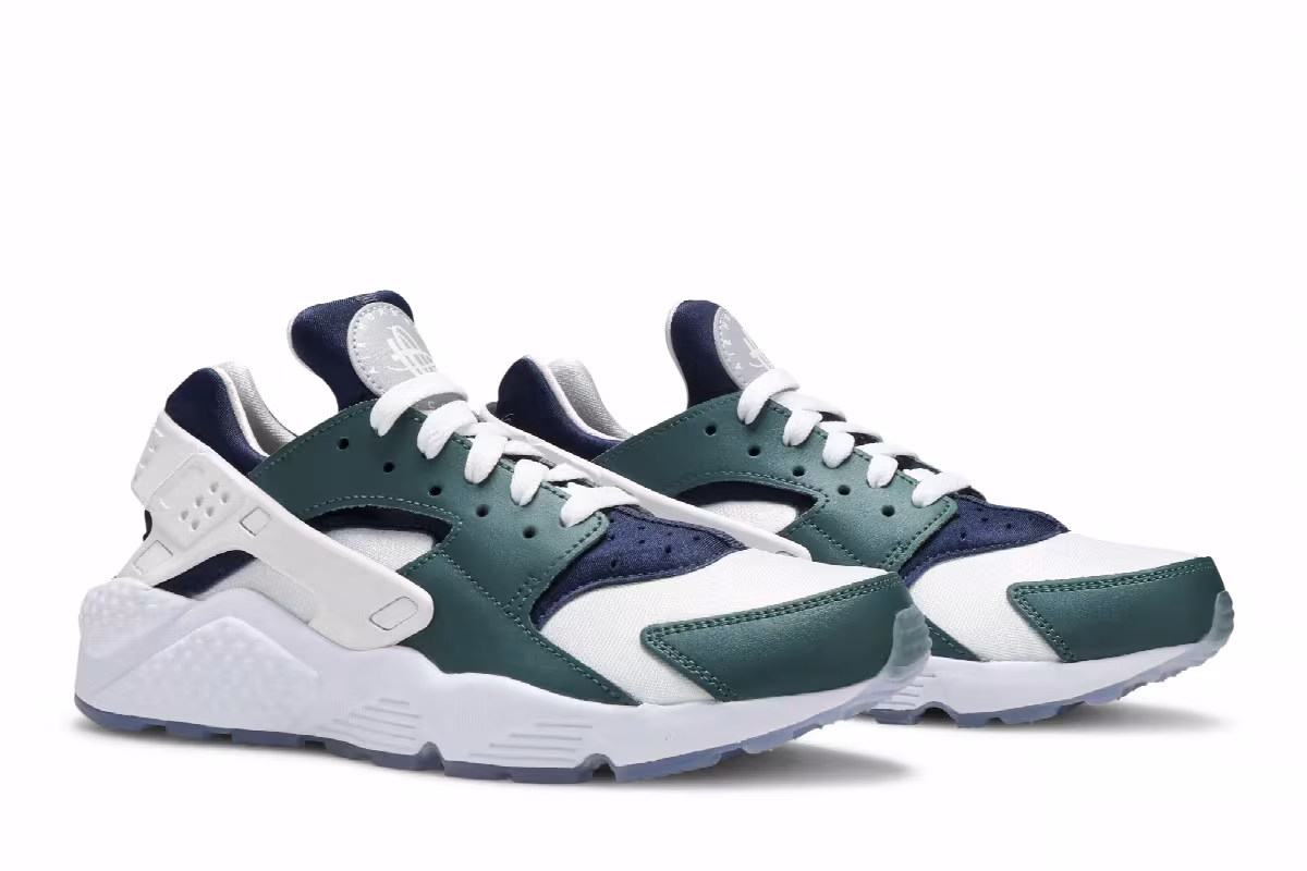 Nike Air Huarache iD, view 9