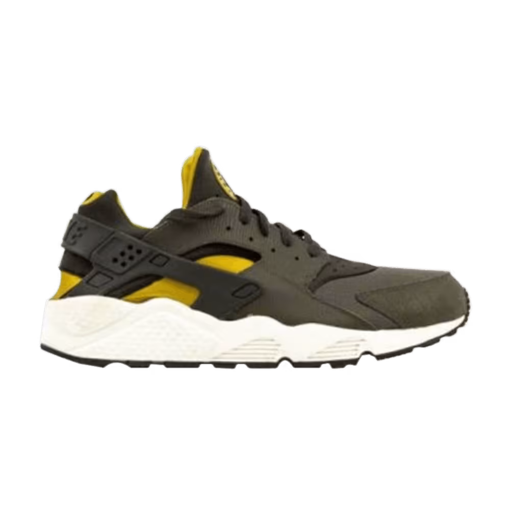 size? x Nike Air Huarache Cargo Green