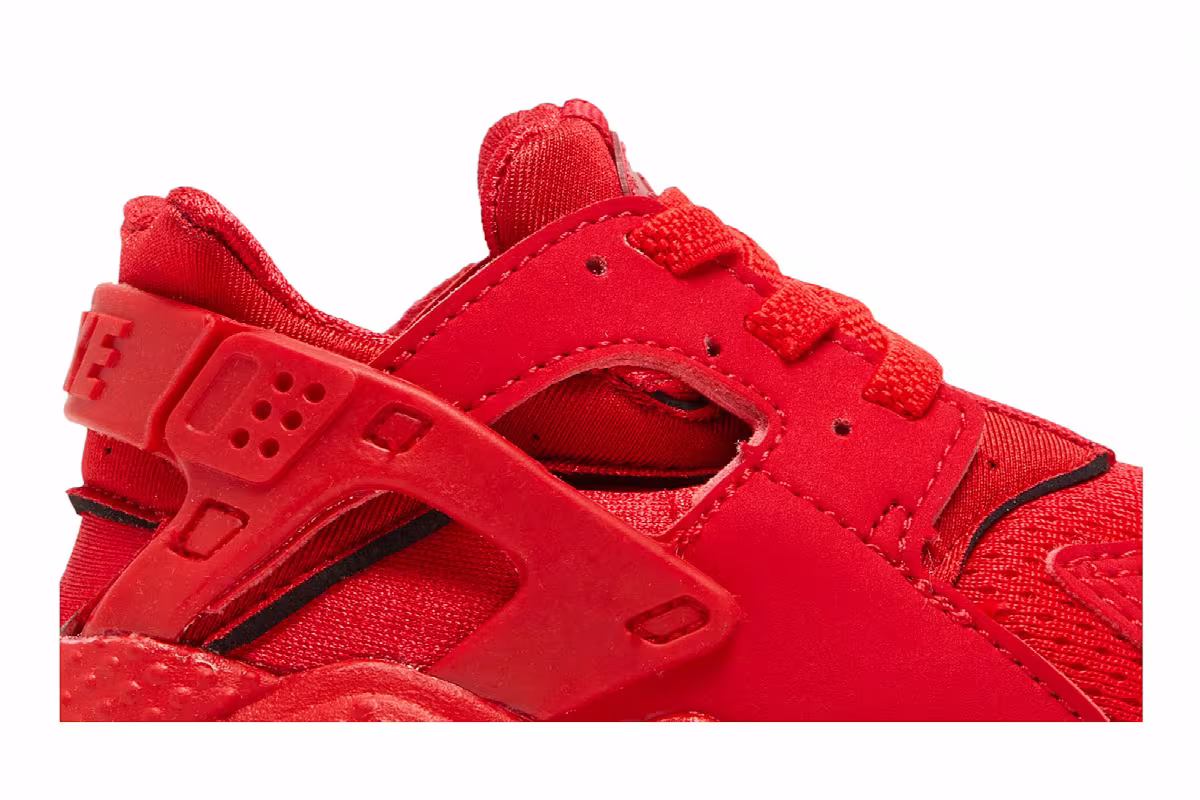 Nike Huarache Run TD Triple Red, view 3