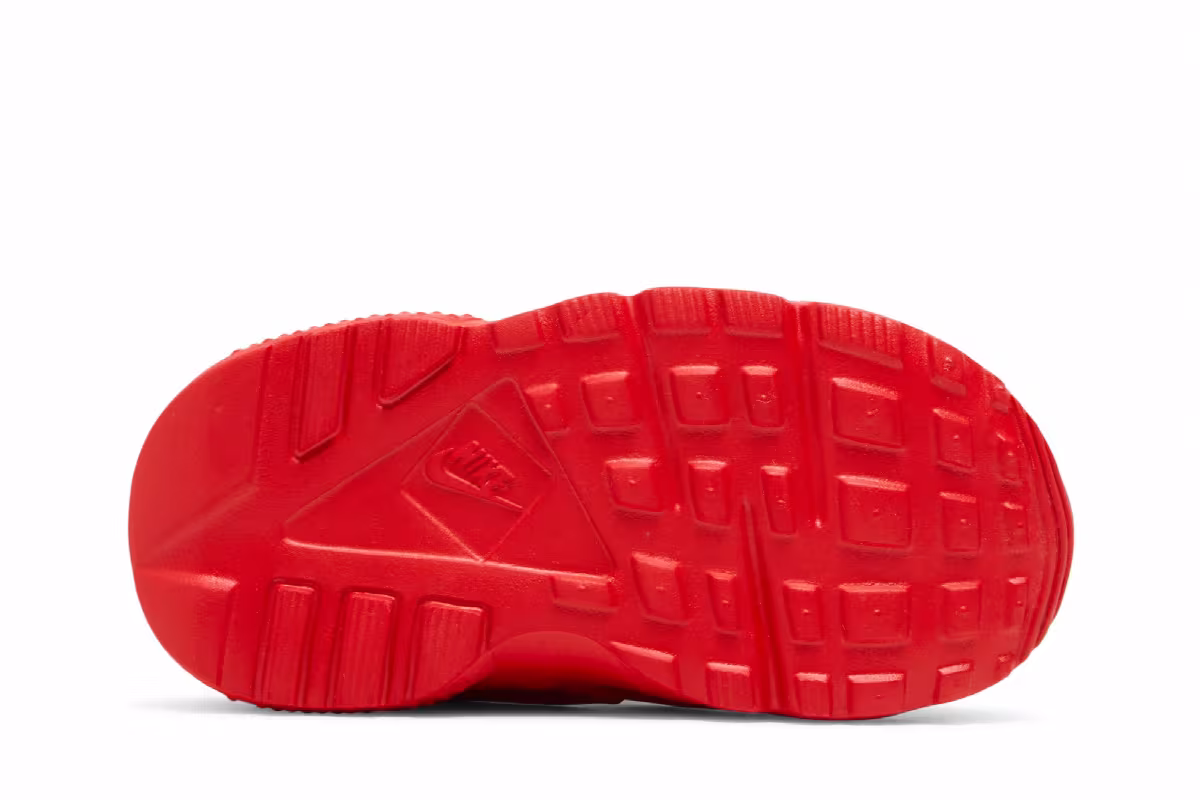 Nike Huarache Run TD Triple Red, view 5