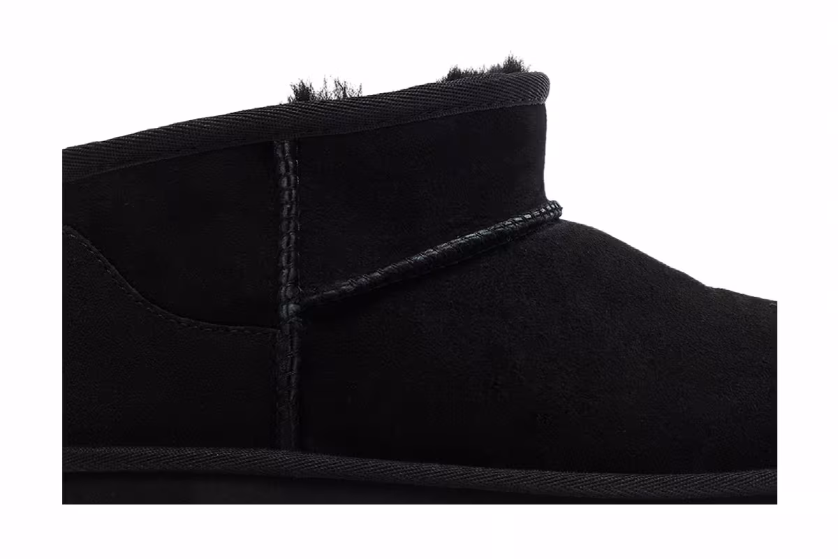 UGG Classic Ultra Mini Boot Kids Black, view 3