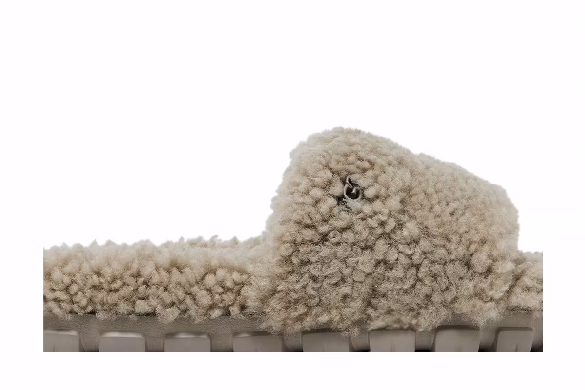UGG Women's Cozetta Curly Slipper Goat, view 3