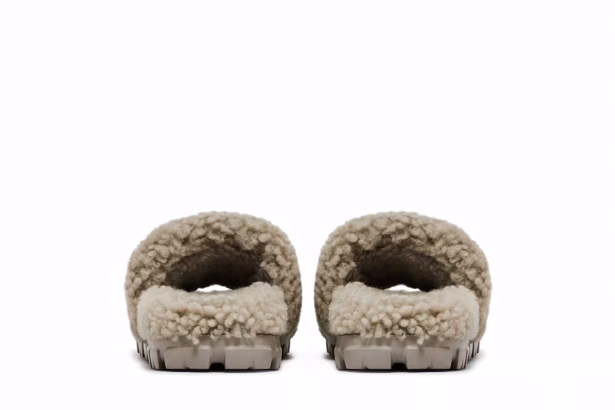 UGG Women's Cozetta Curly Slipper Goat, view 7