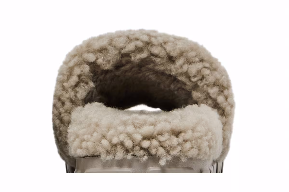 UGG Women's Cozetta Curly Slipper Goat, view 8