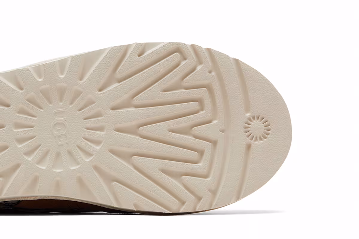 Palace x Looney Tunes x UGG Tasman Slipper Chestnut, view 6