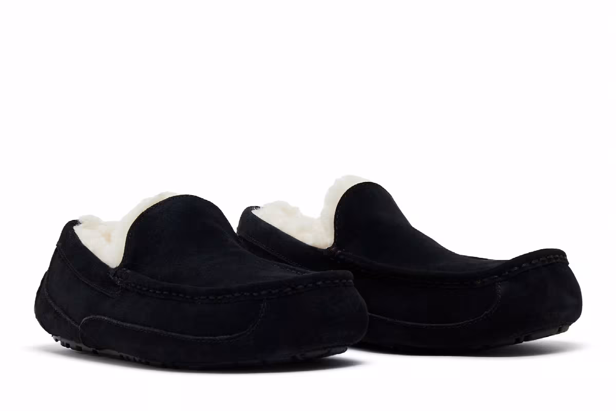 UGG Ascot Slipper Black, view 9