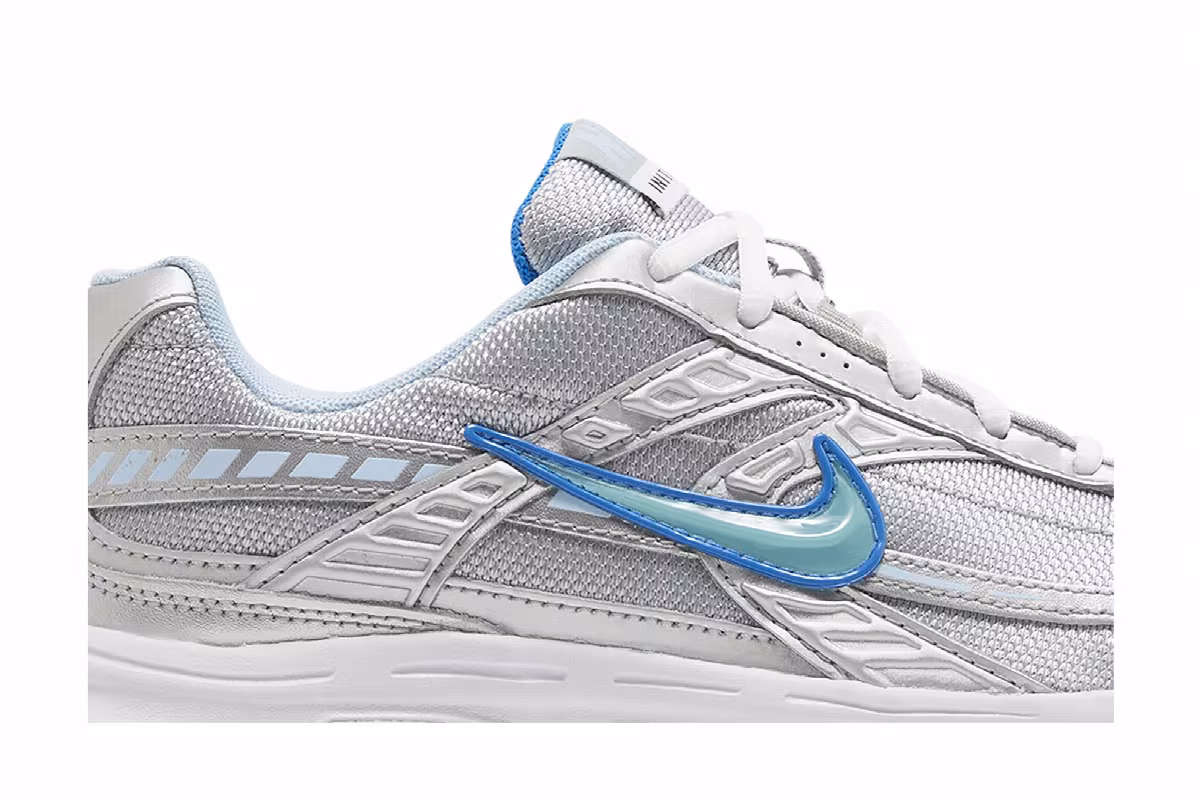Nike Women's Initiator Metallic Silver Ice Blue, view 3