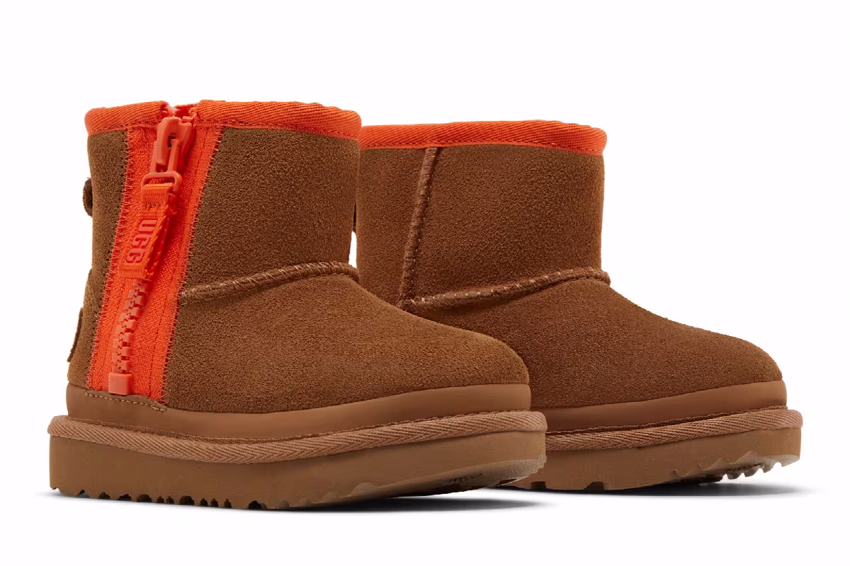 UGG Classic Mini Zipper Tape Logo Boot Toddler Chestnut, view 9