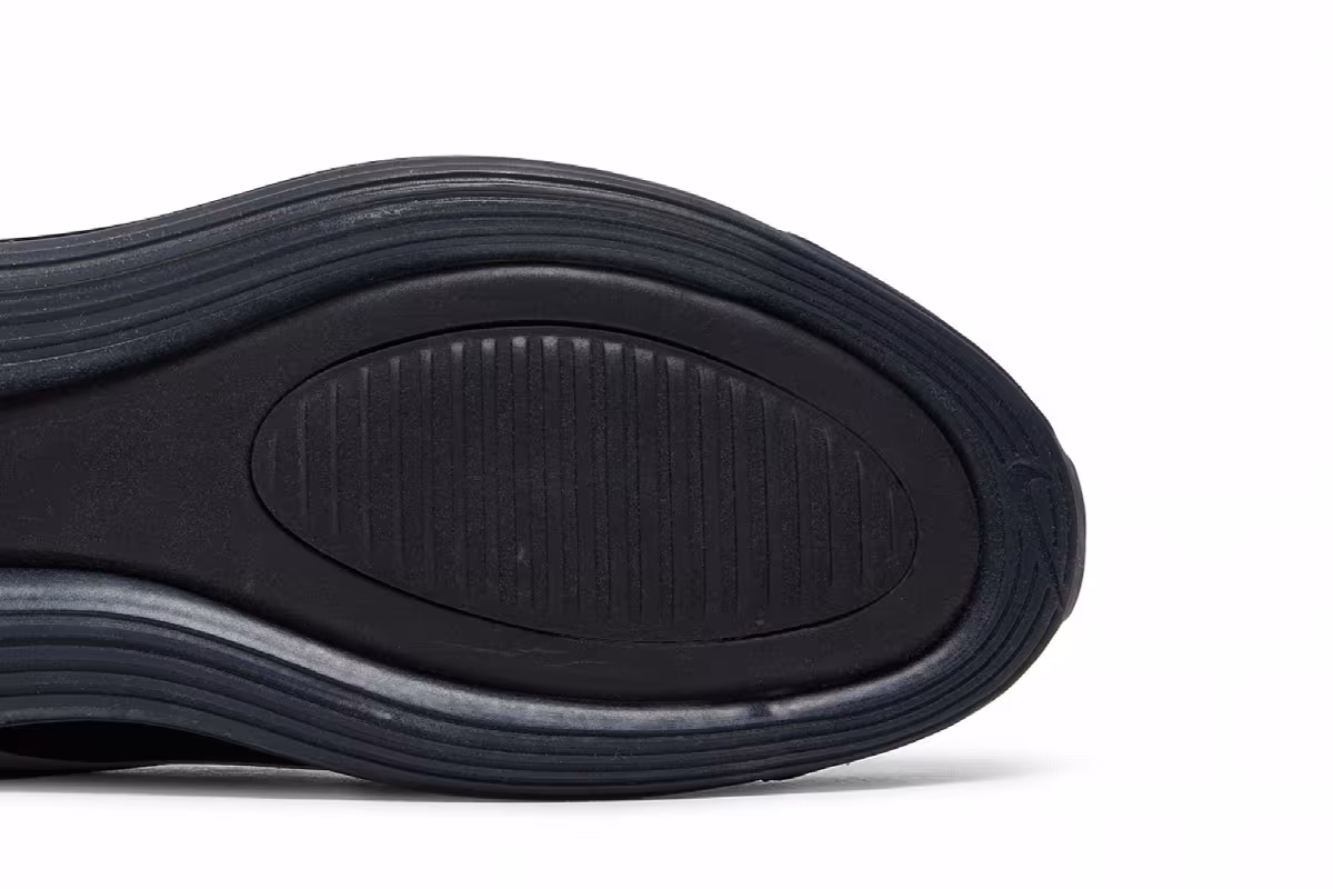 Nike Air Max 720 Oreo, view 6