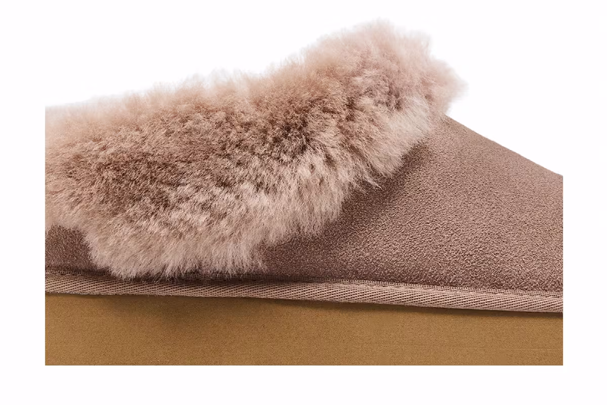Ugg Women's Tazzelle Carbou, view 3