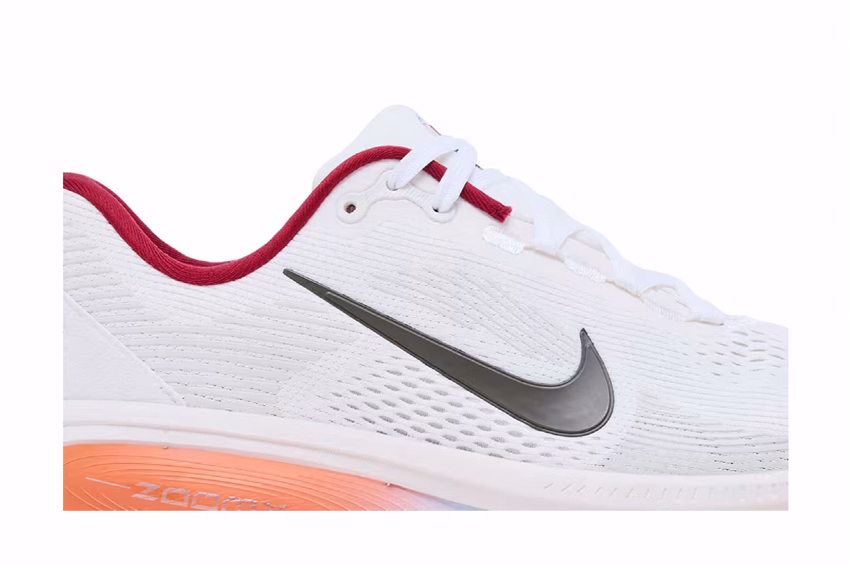 Nike Vomero 18 Year of The Horse, view 3