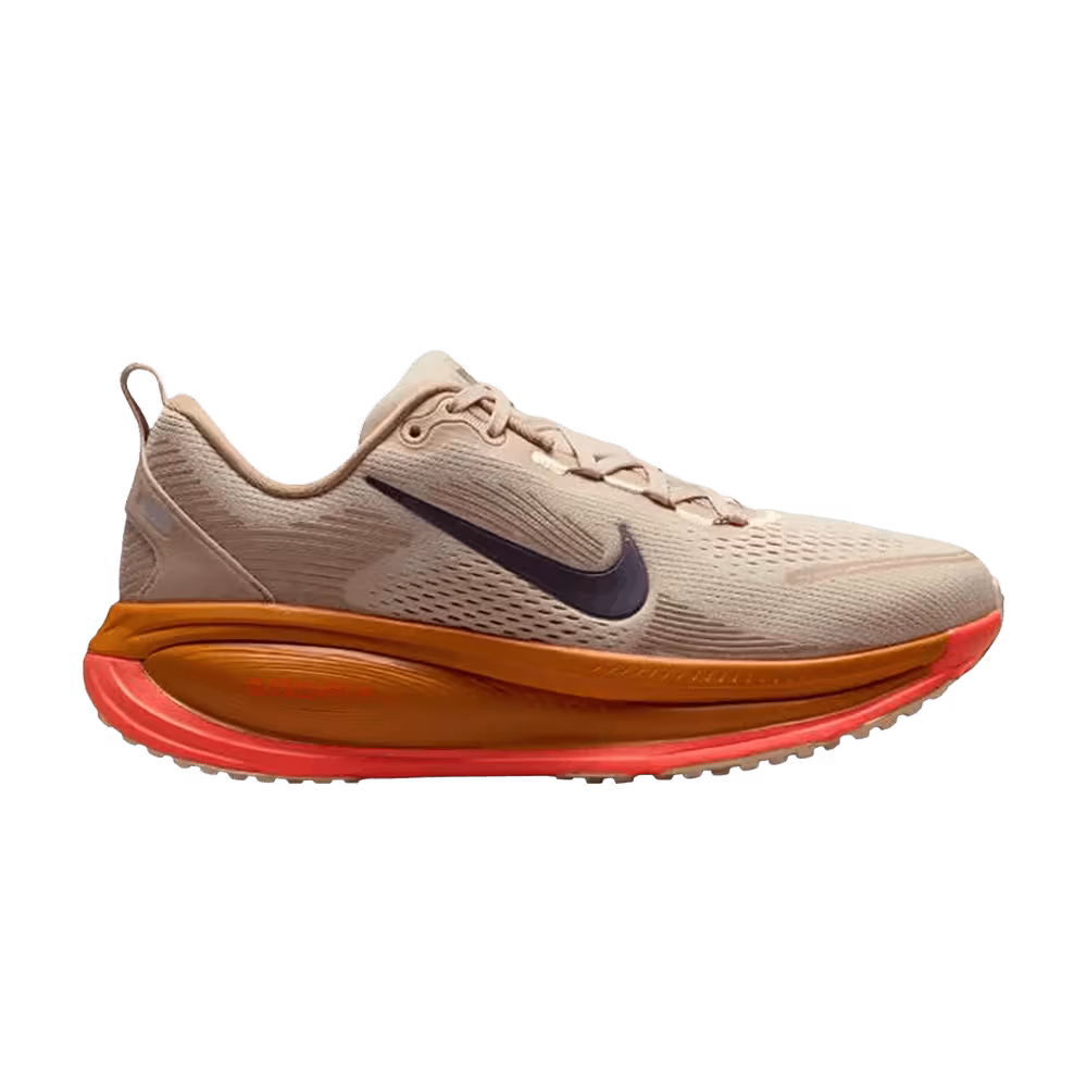 Nike Vomero 18 Running Poets