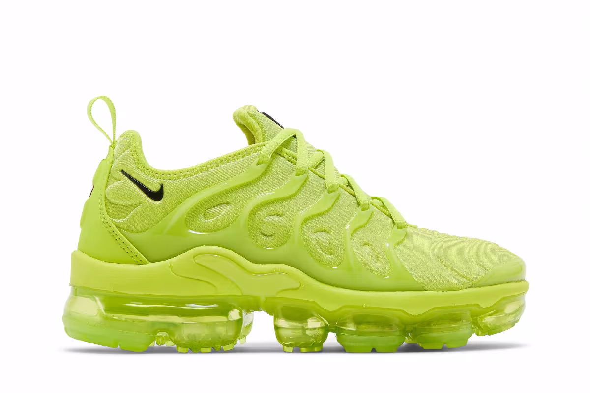 Nike Women's Air VaporMax Plus Tennis Ball, view 2