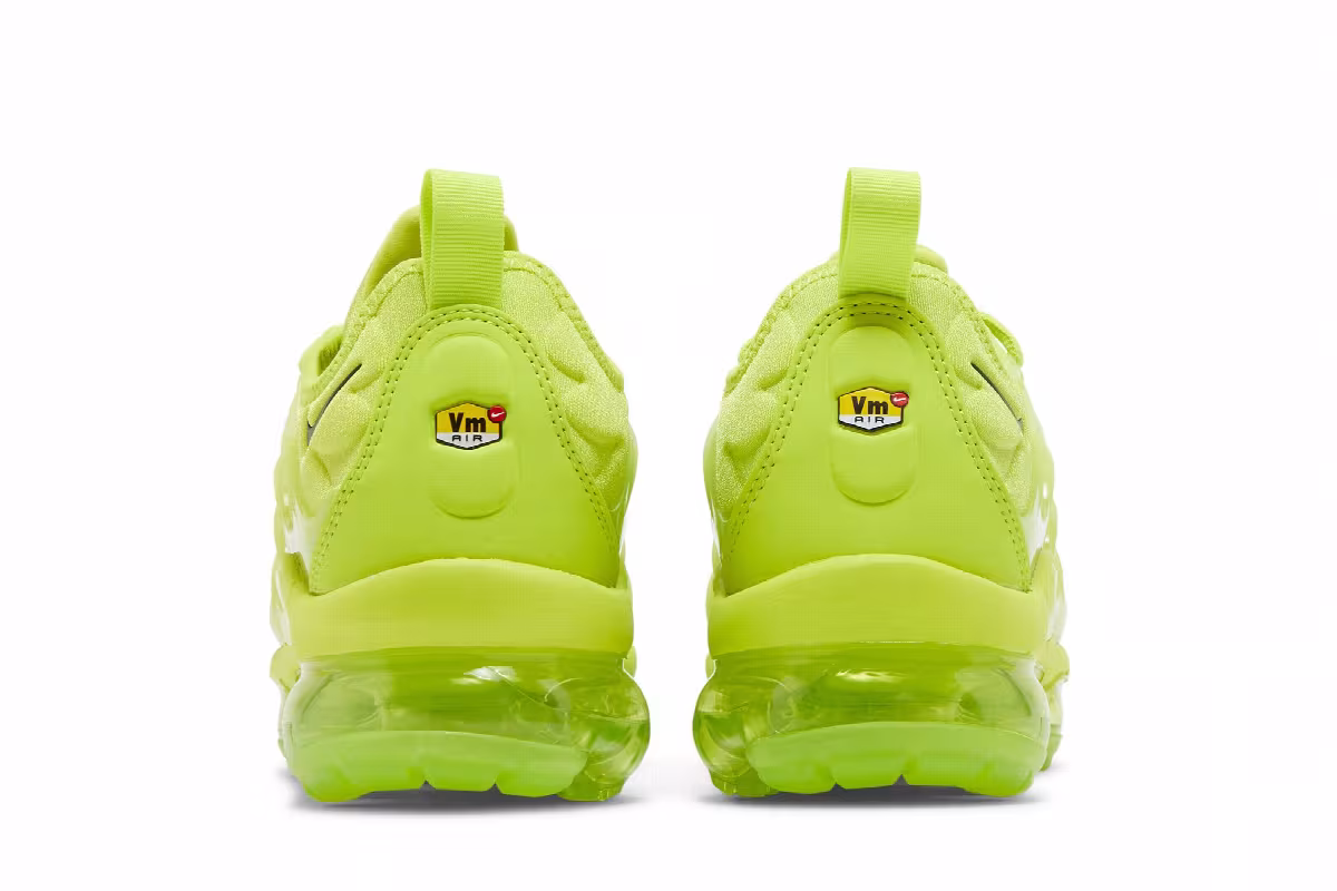 Nike Women's Air VaporMax Plus Tennis Ball, view 7