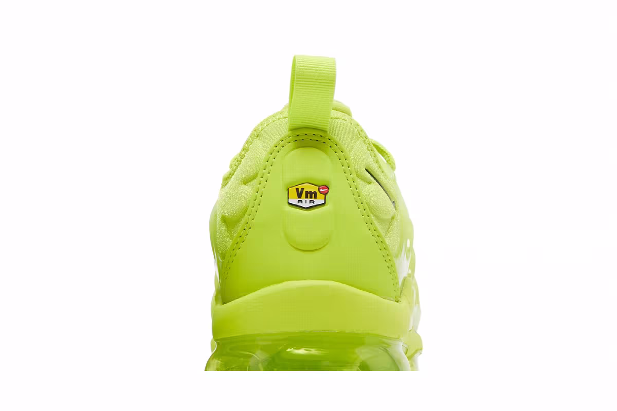 Nike Women's Air VaporMax Plus Tennis Ball, view 8