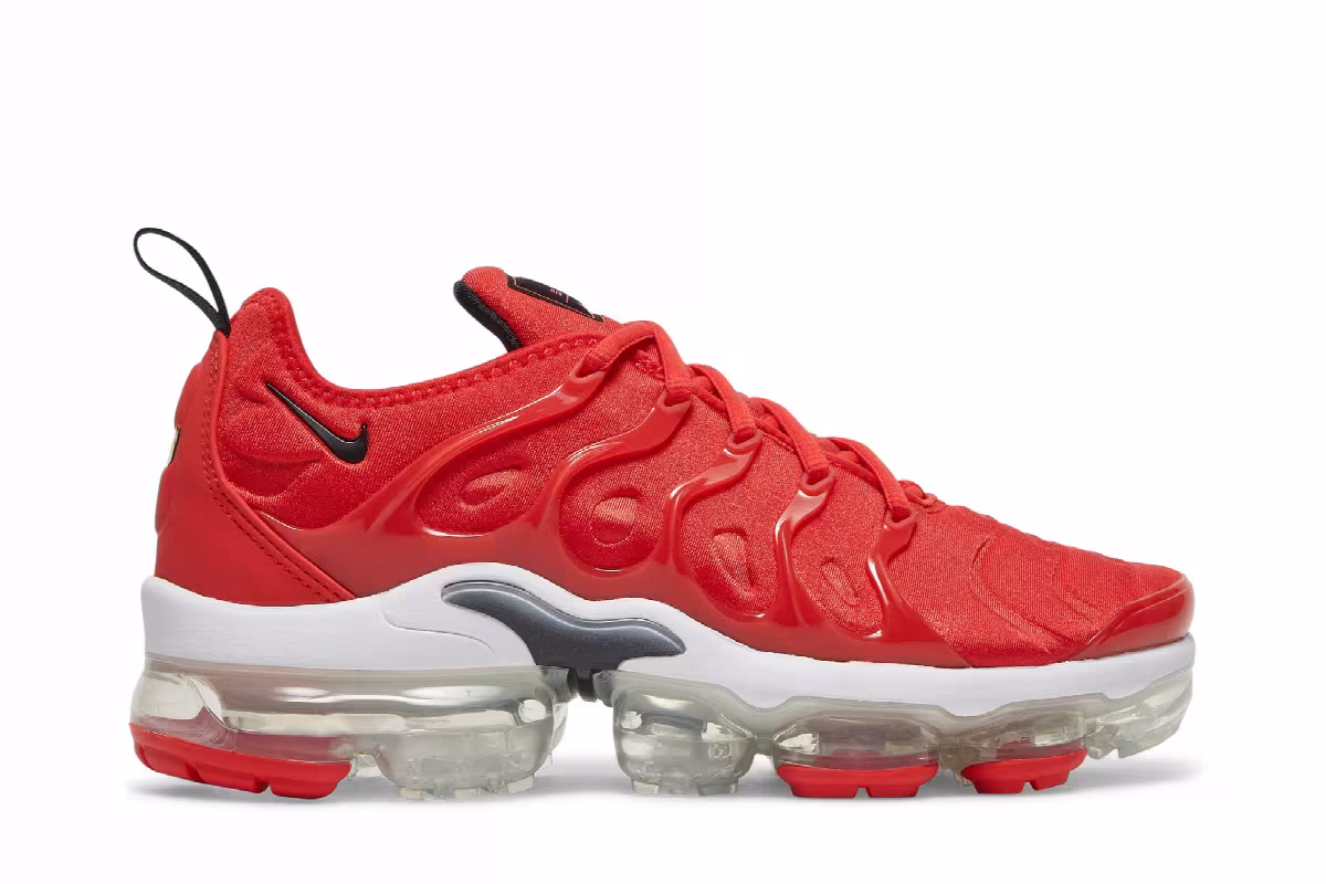 Nike Women's Air VaporMax Plus Chile Red, view 2